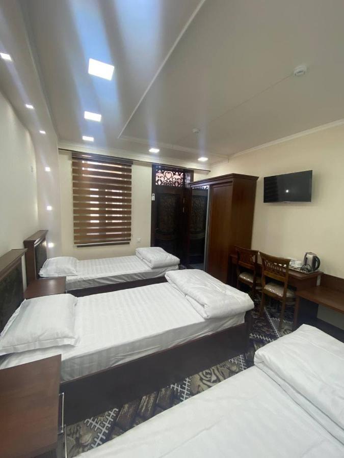 Vostok Hotel Buchara Buitenkant foto