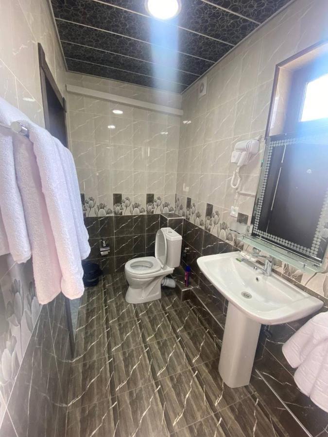 Vostok Hotel Buchara Buitenkant foto