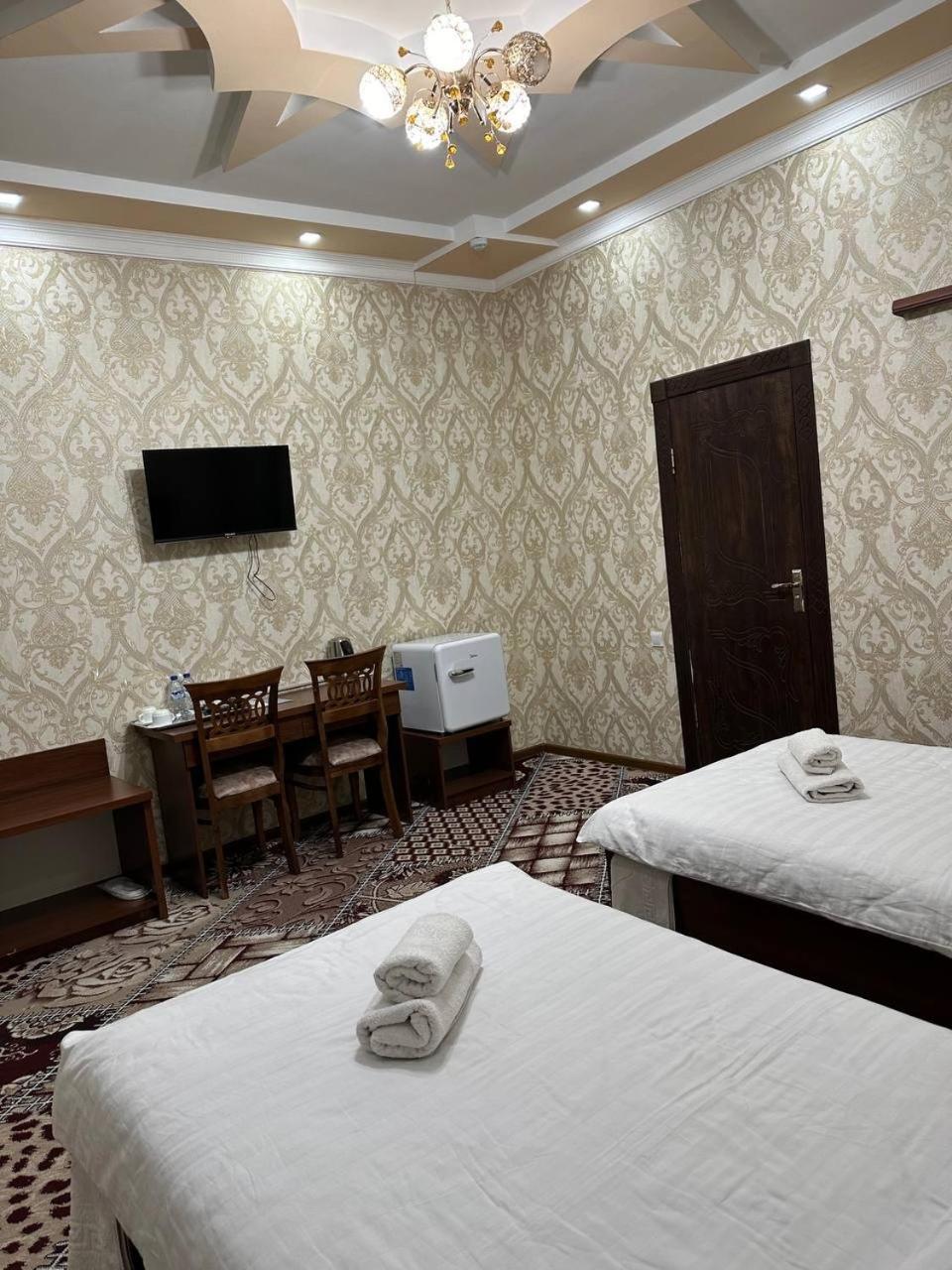 Vostok Hotel Buchara Buitenkant foto