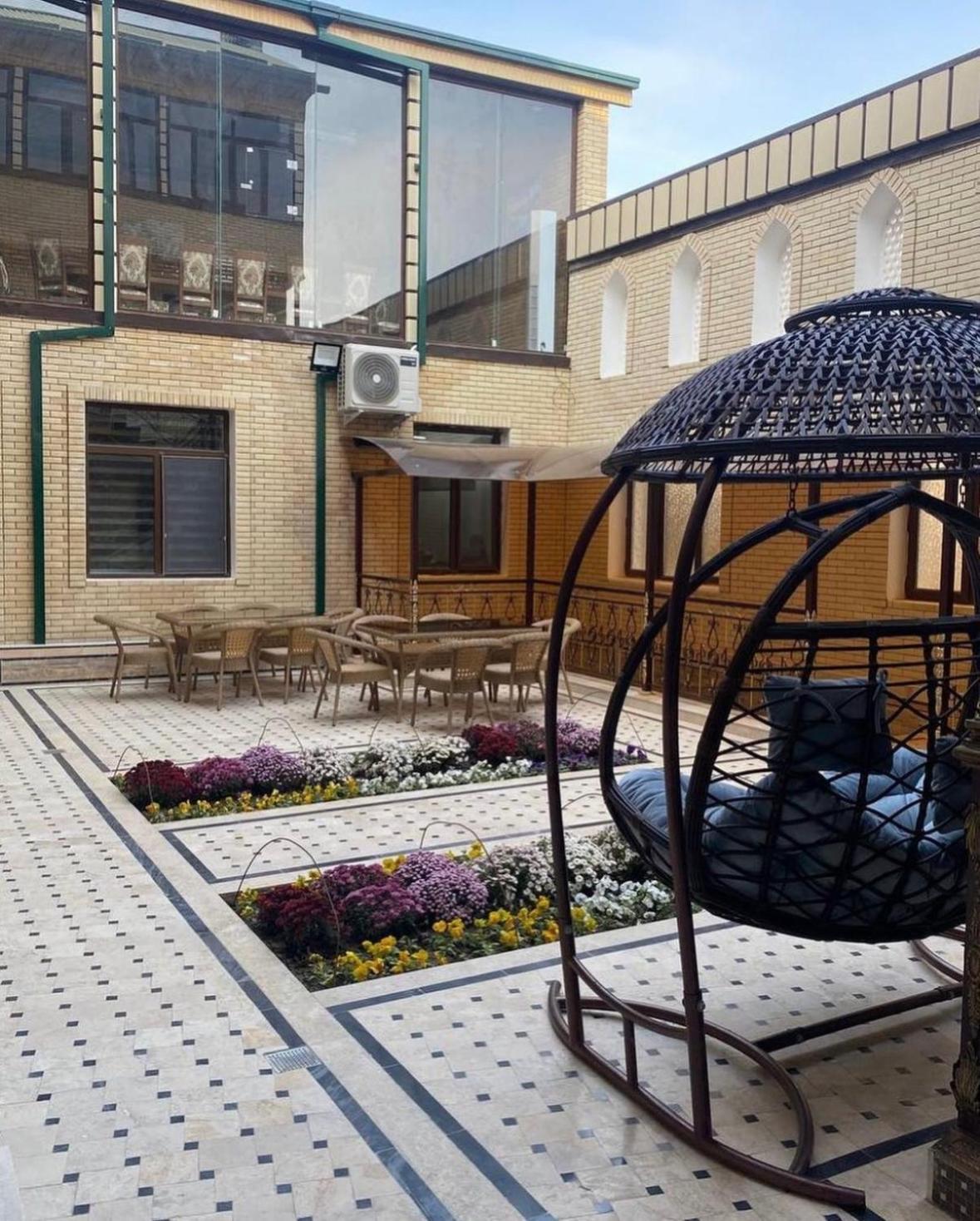 Vostok Hotel Buchara Buitenkant foto
