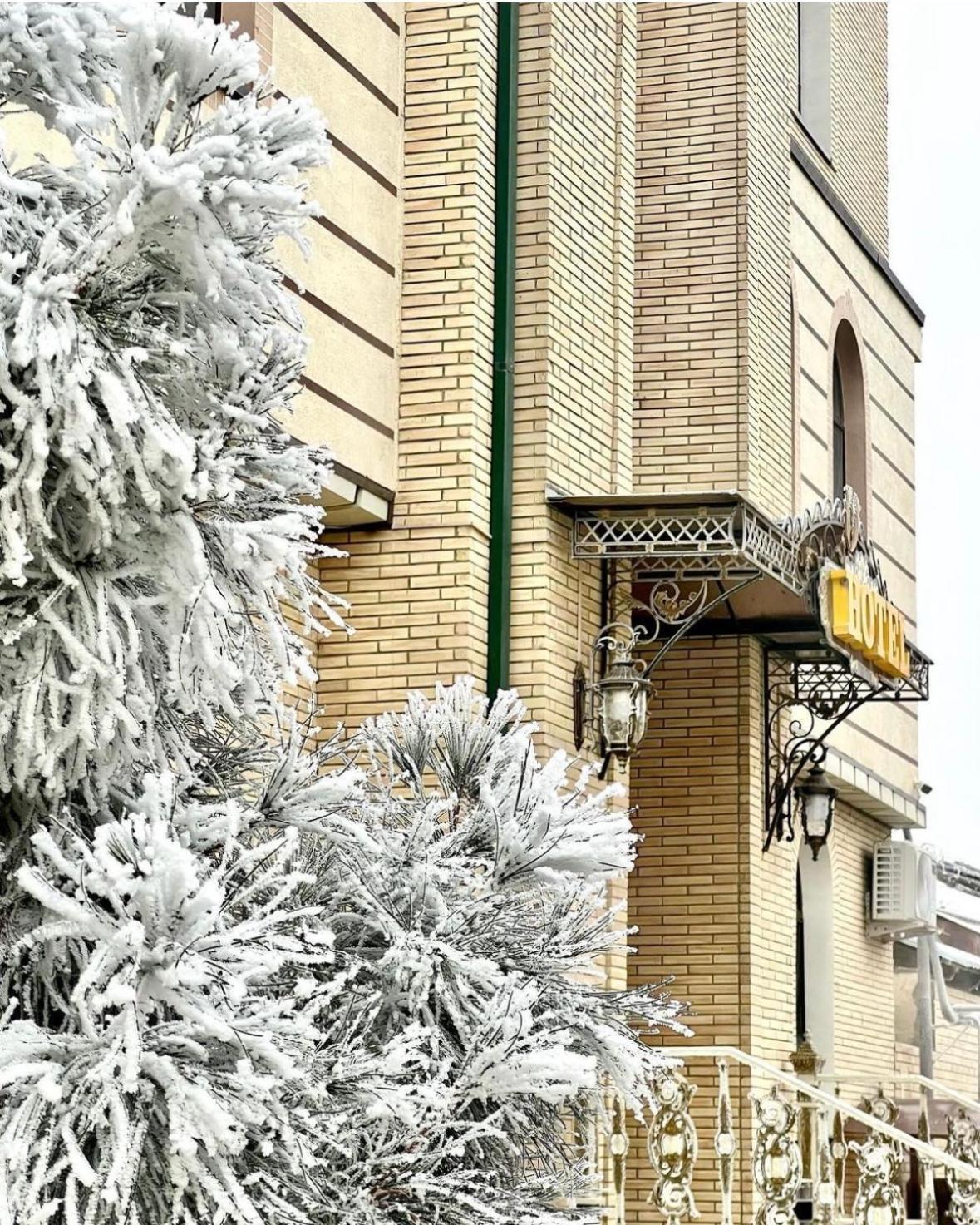 Vostok Hotel Buchara Buitenkant foto